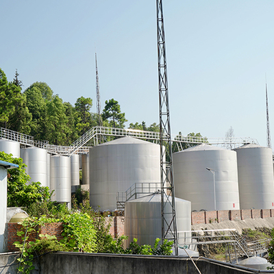 酒罐厂区